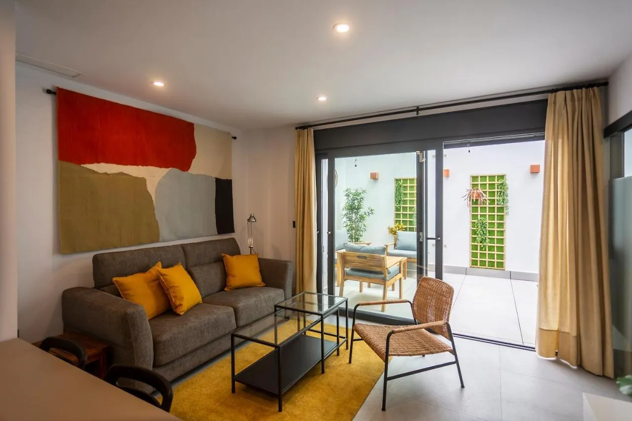 Apartamentos Bajeles Sevilla Urban 0*, Seville