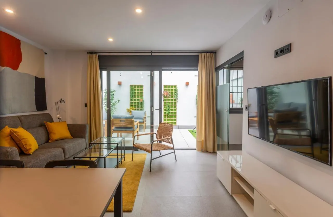Apartamentos Bajeles Sevilla Urban 0*, 塞维利亚