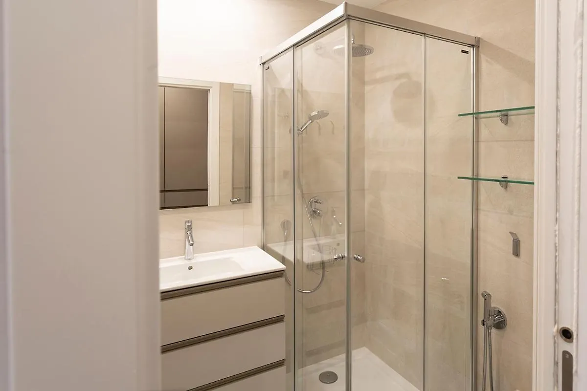 Apartamentos Bajeles Sevilla Urban